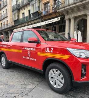 pick-up 4x4 del servicio de Bomberos