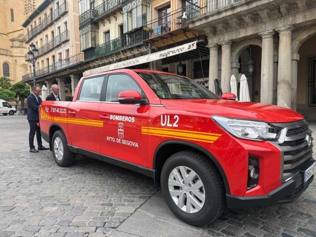 pick-up 4x4 del servicio de Bomberos
