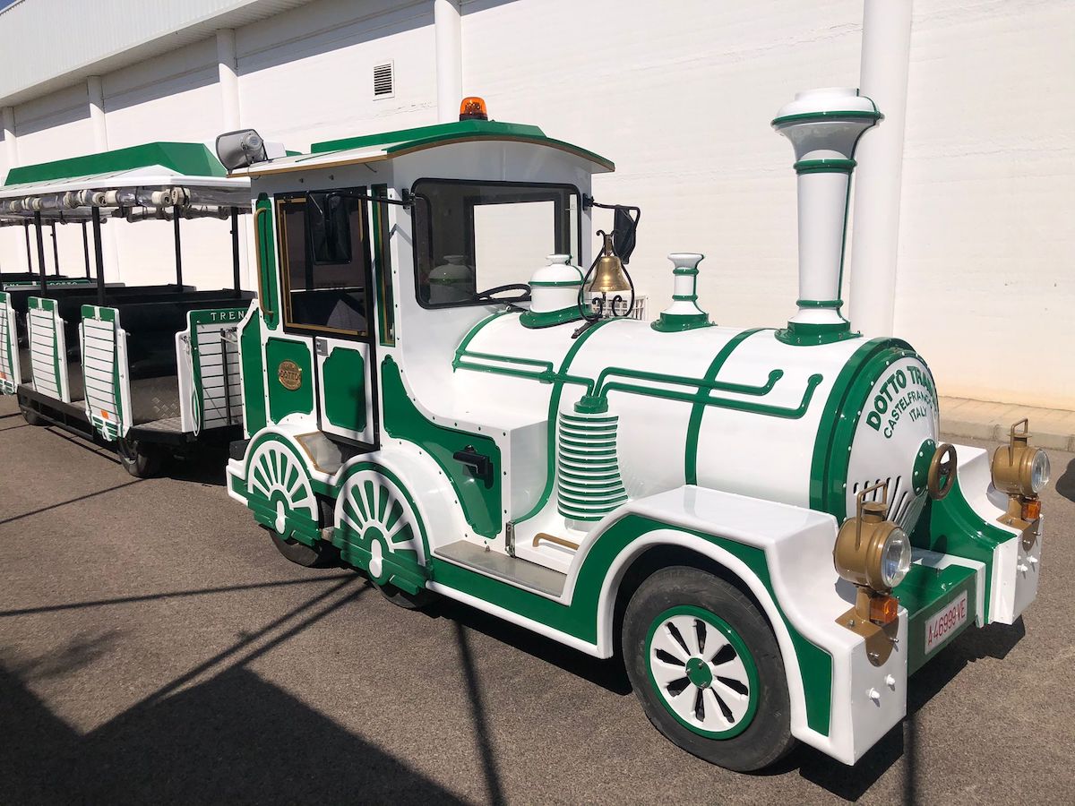  Tren turístico
