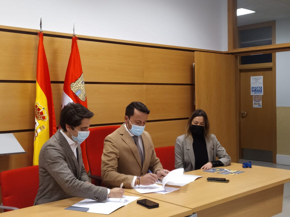 Firma convenio Centro FP Felipe VI