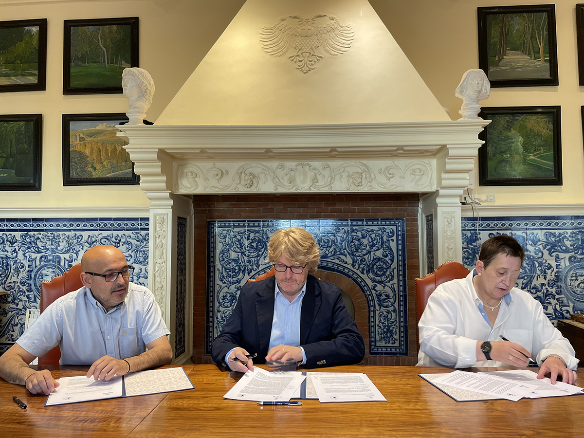 2022-07-14 Firma convenio Parking José Zorrilla