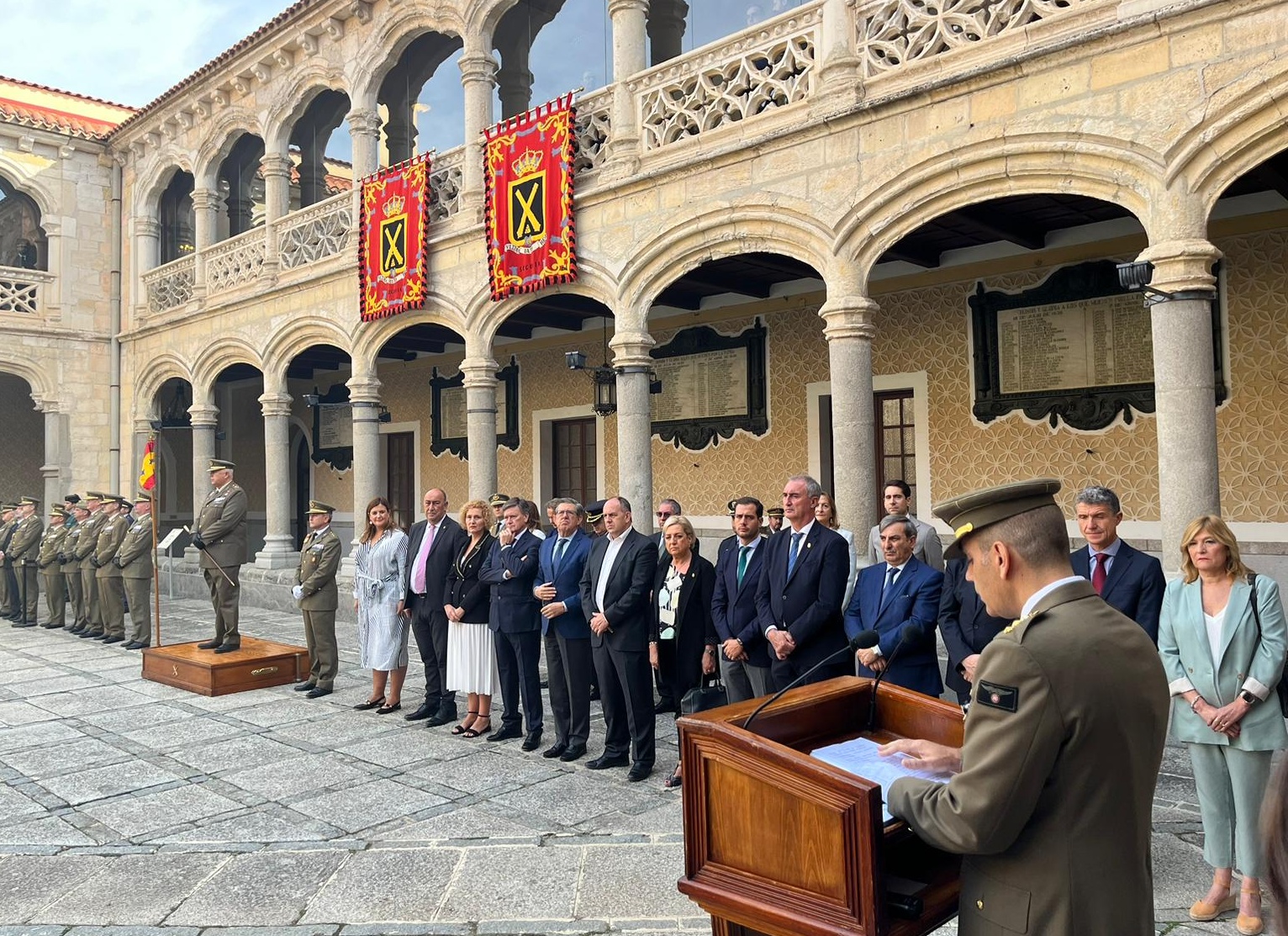  Toma de posesión nuevo coronel-director de la Academia de Artillería