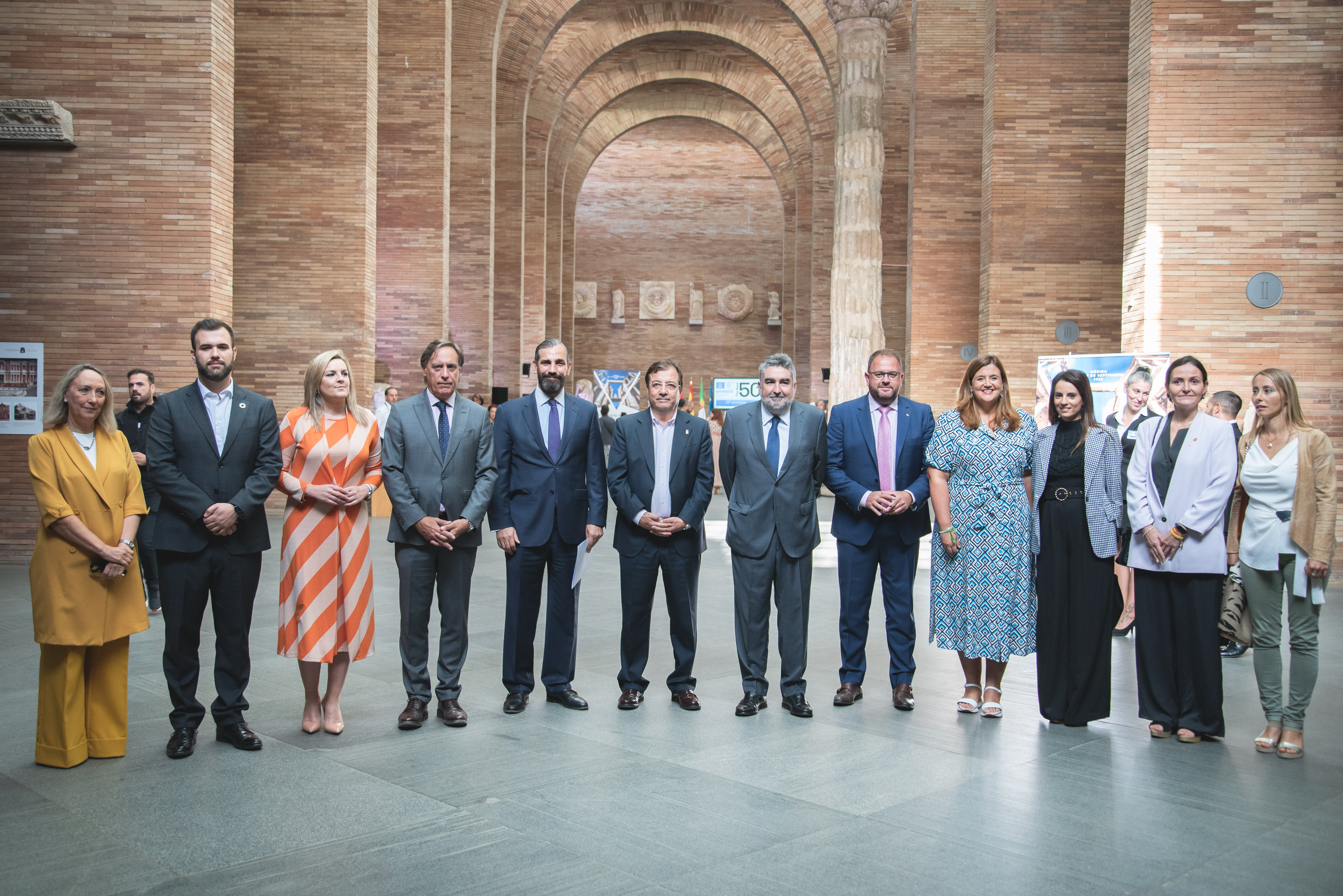 Acto institucional 50 aniversario convención patrimonio mundial en Mérida