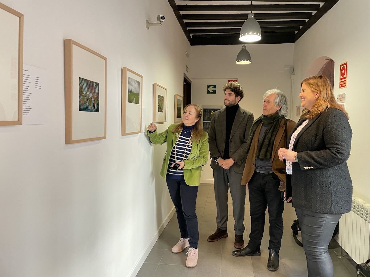 Inauguración de la Exposición Un paseo por la poesía
