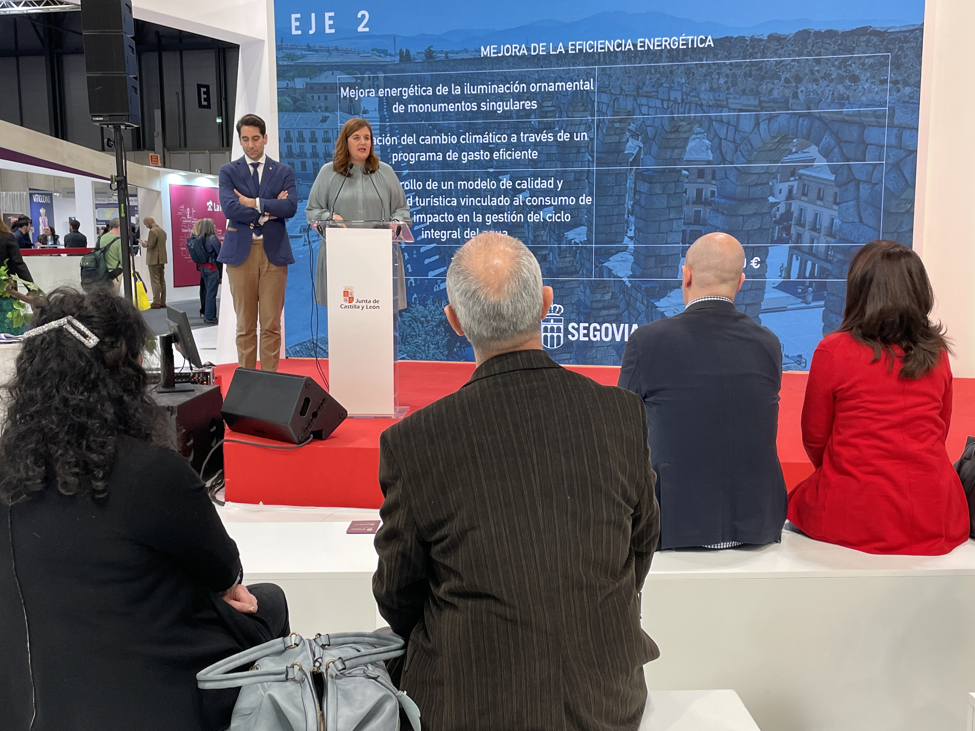 Alcaldesa presentación de proyectos en FITUR