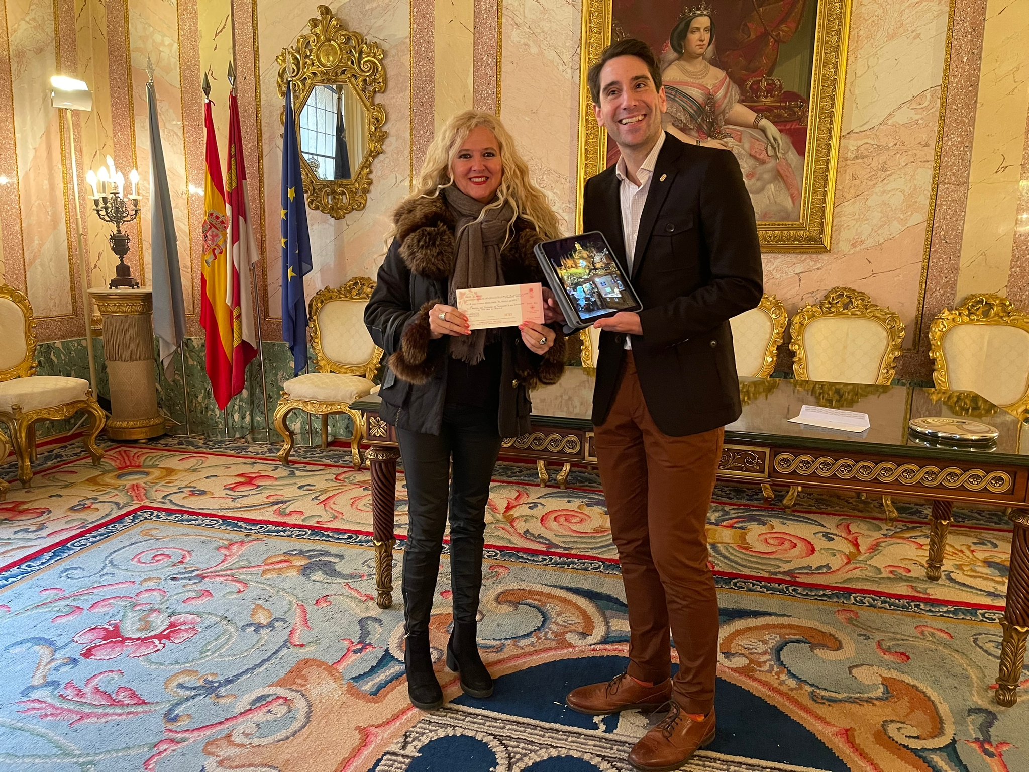 Entrega de premio fotografía Navidad