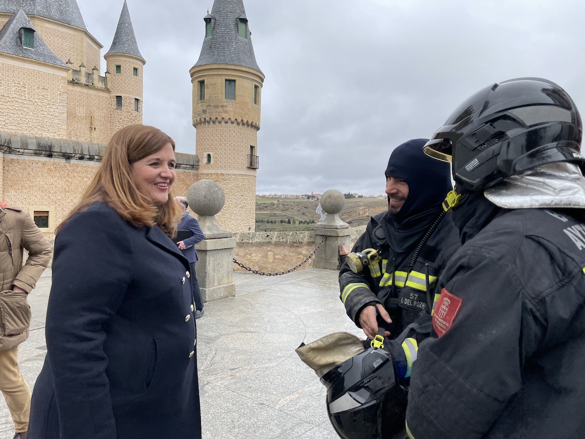 La alcaldesa en el Simulacro de emergencias en el Alcázar de Segovia
