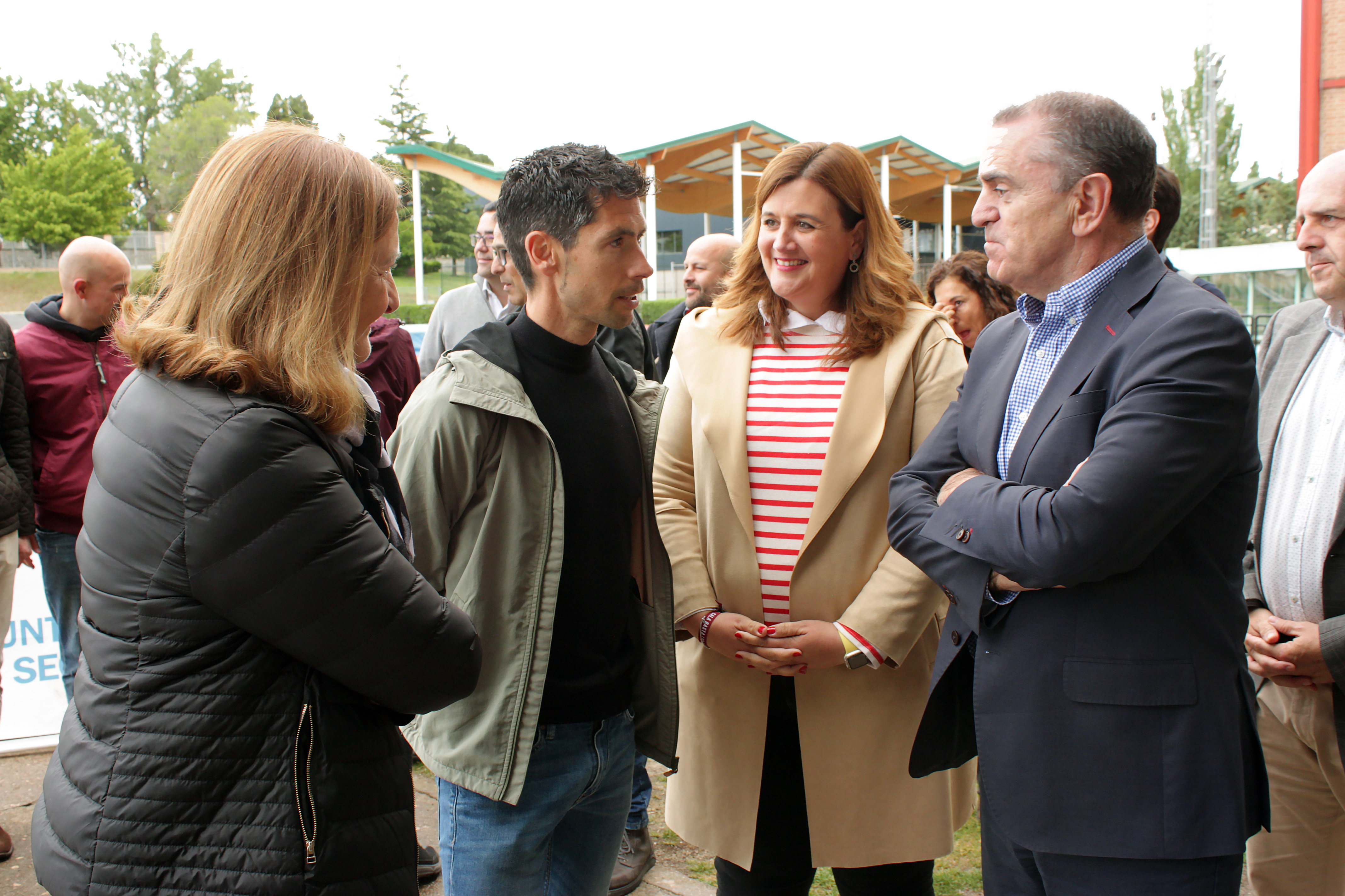 Alcaldesa y presidente del CSD, en el homenaje a Javi Guerra