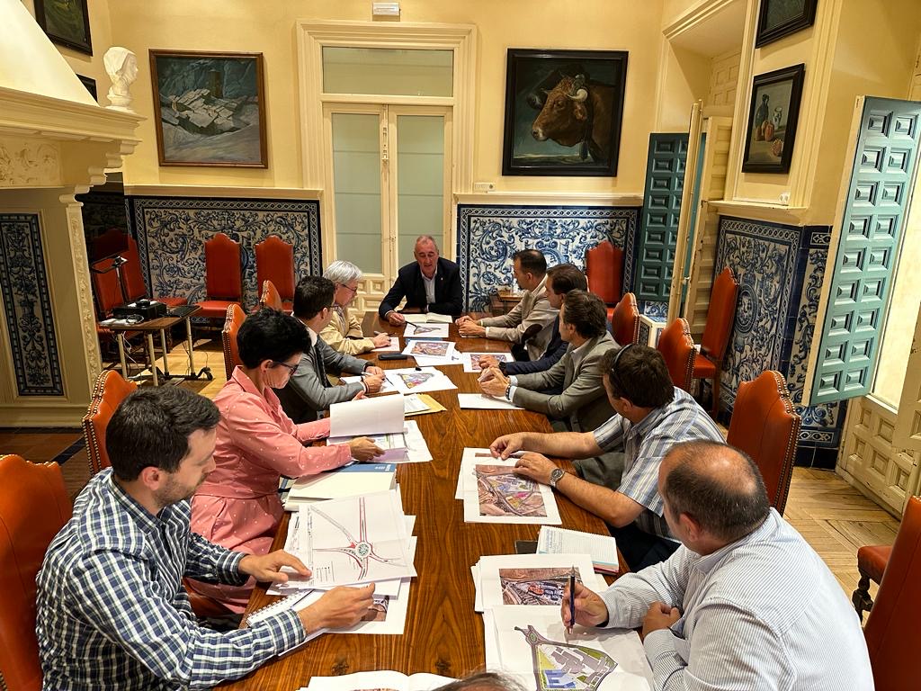 El Ayuntamiento prepara junto con el Somacyl el inicio de las obras de ampliación del Hospital General