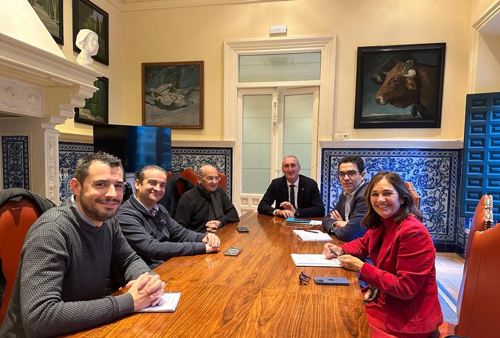 Reunión representantes de los polígonos