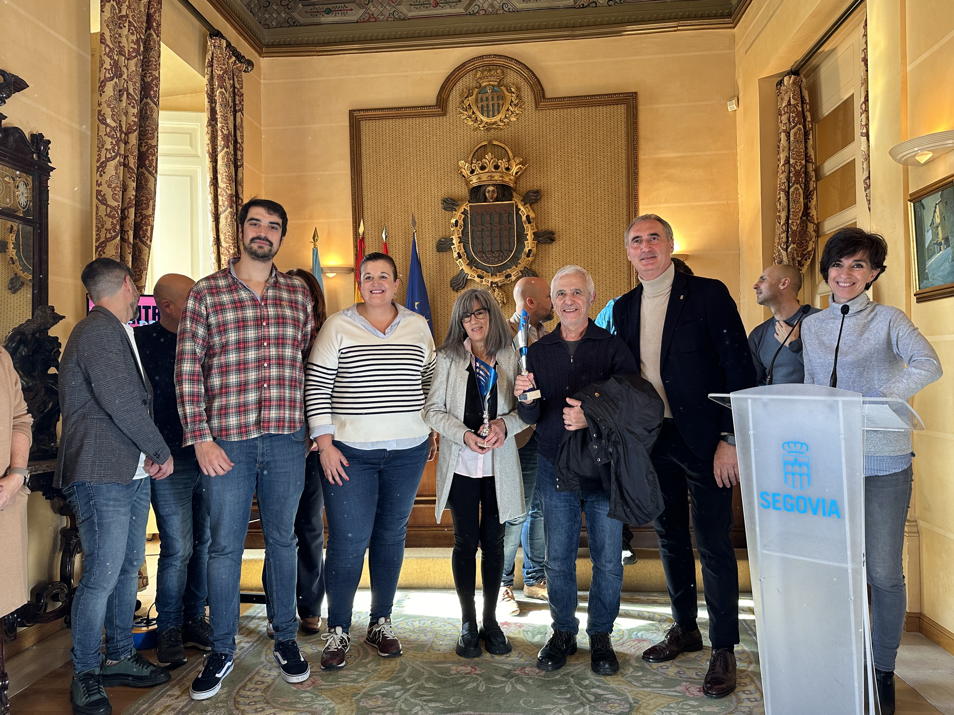  Entrega premios carrera Fin de Año salón 8