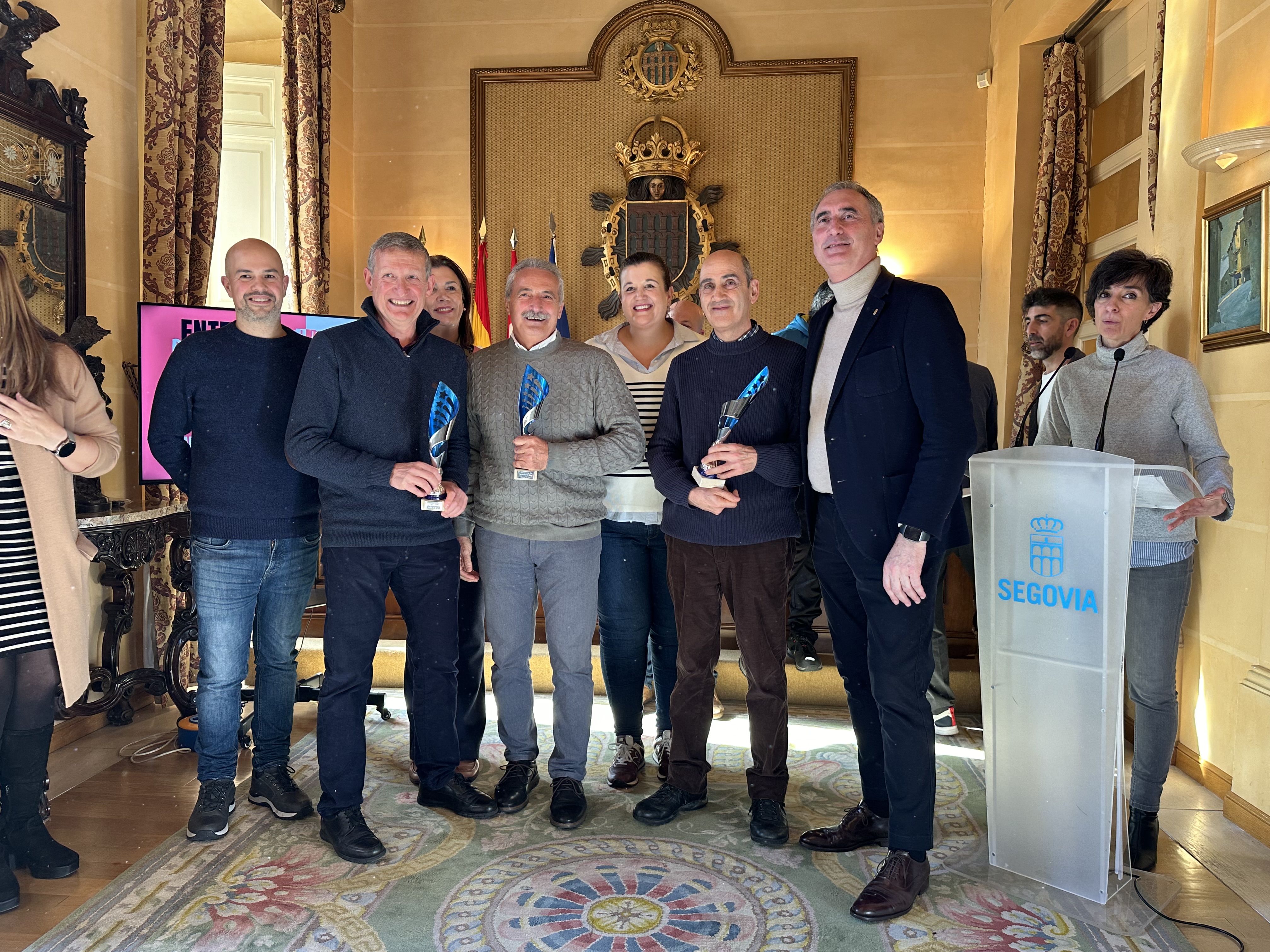  Entrega premios carrera Fin de Año salón 5