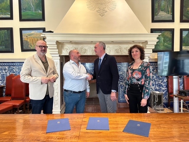 Firma del convenio de colaboración con Suministros Odín para apoyar el 49 MUSEG - Festival de Música de Segovia