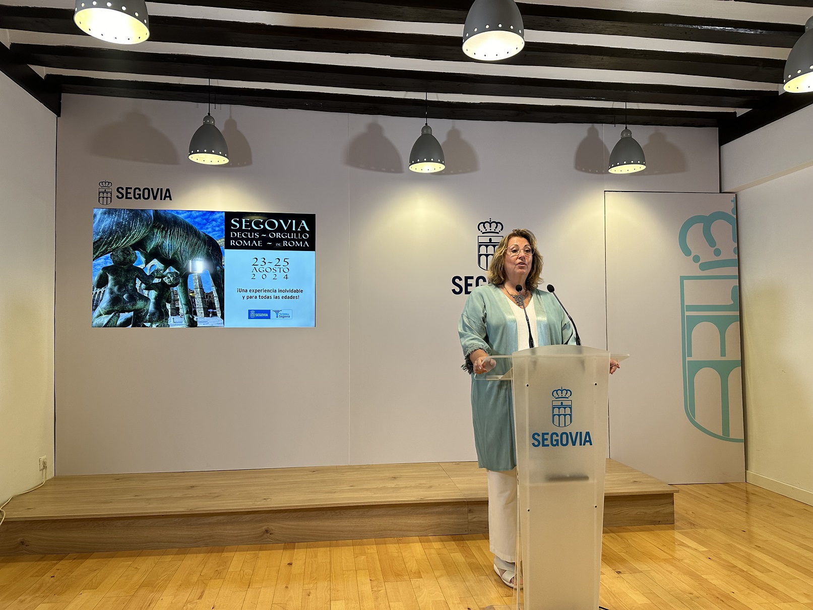 Presentación de un gran evento ambientado en la antigua Roma.