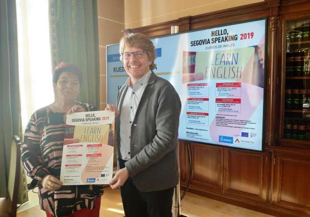 2019-02-28 Hello Speaking Segovia