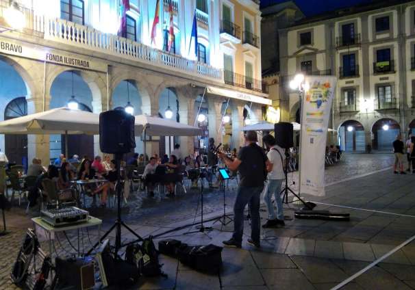 MUSICA_EN_LA_CALLE