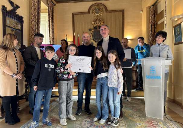 Entrega premios carrera Fin de Año salón 31
