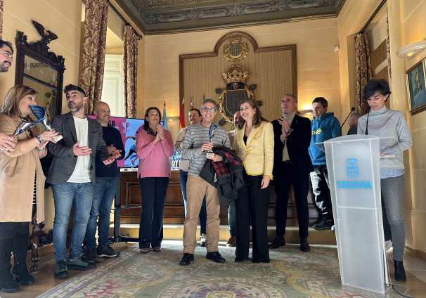 Entrega premios carrera Fin de Año salón 19