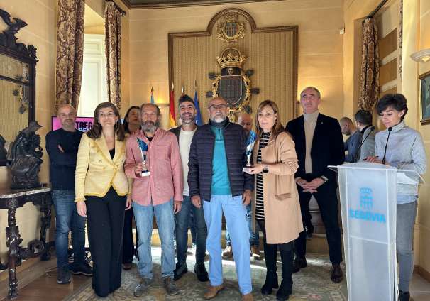  Entrega premios carrera Fin de Año salón 6