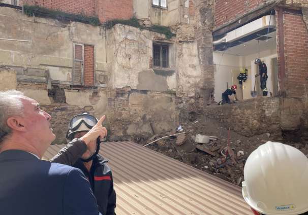 Visita del Alcalde al Derrumbe muros del Hotel Victoria