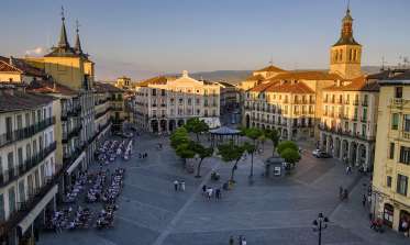 Plaza Mayor Terrazas Desde Catedral