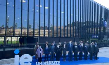 Inauguración de IE Tower en Madrid con presencia de la alcaldesa de Segovia