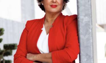 Yolanda-Maria-De-La-Fuente-Robles