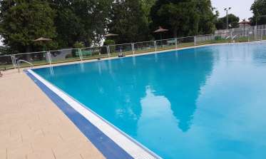 2022-06-18 apertura piscina al aire libre.