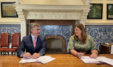 2022-06-30 Ayuntamiento y Renfe Tren de Machado