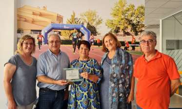 2022-07-07 Reconocimiento Federación de Atletismo Castilla y León a Clara Luquero