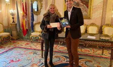 Entrega de premio fotografía Navidad