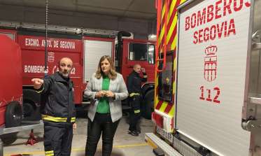 La alcaldesa en el Parque de Bomberos