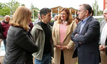 Alcaldesa y presidente del CSD, en el homenaje a Javi Guerra