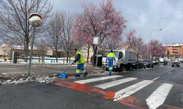 El Ayuntamiento emplea 101 toneladas de sal para limpiar las calles y aceras de la ciudad