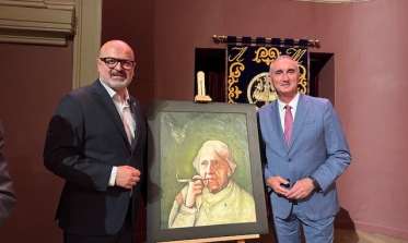 El acto de presentación ha contado con el alcalde de la ciudad, José Mazarías, y el concejal de Cultura, Juan Carlos Monroy