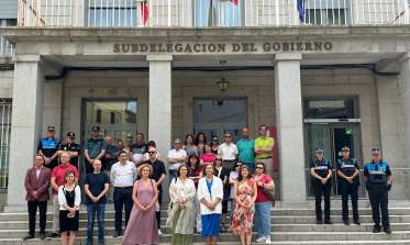 Minuto silencio en la Subdelegación de Gobierno