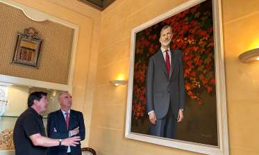 El cuadro de Felipe VI ya está instalado