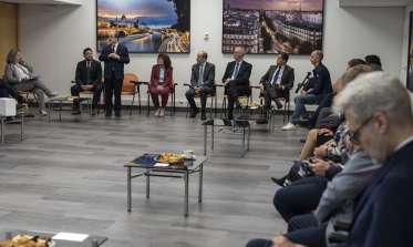 El Grupo de Ciudades Patrimonio de la Humanidad y el director del Centro del Patrimonio Mundial de UNESCO acuerdan establecer líneas directas de colaboración en sostenibilidad y protección de los cascos históricos