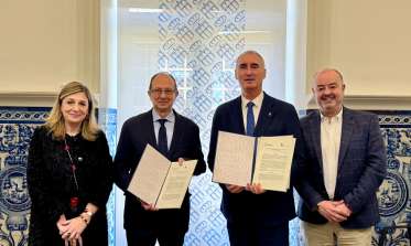 Firma convenio Ayuntamiento-IE