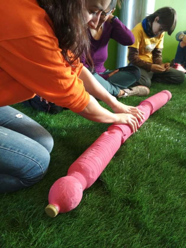 Taller de Beatriz la lombriz Dia de la Ed Ambiental