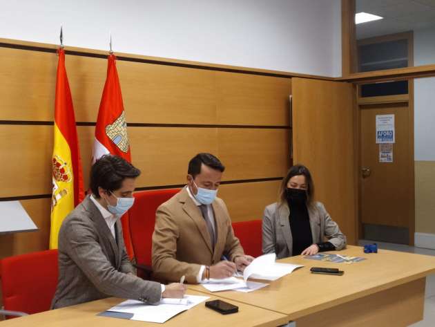 Firma convenio Centro FP Felipe VI