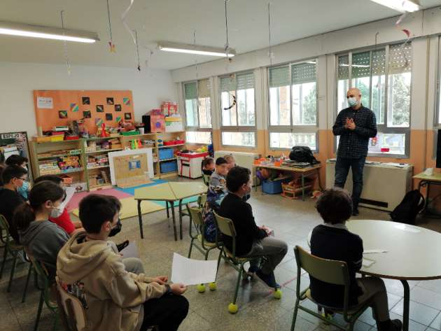 Concejal Ángel Galindo visita Los Almendros