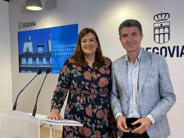 La alcaldesa y el concejal de Gobierno interior y Personal