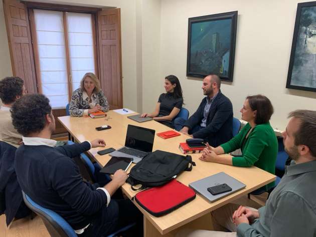 Reunion Ayuntamiento con FEVER