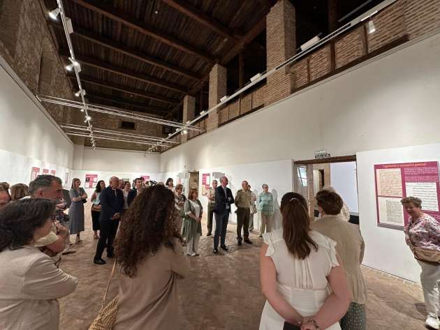 La Alhóndiga acoge la exposición “Midiendo en los @rchivos"