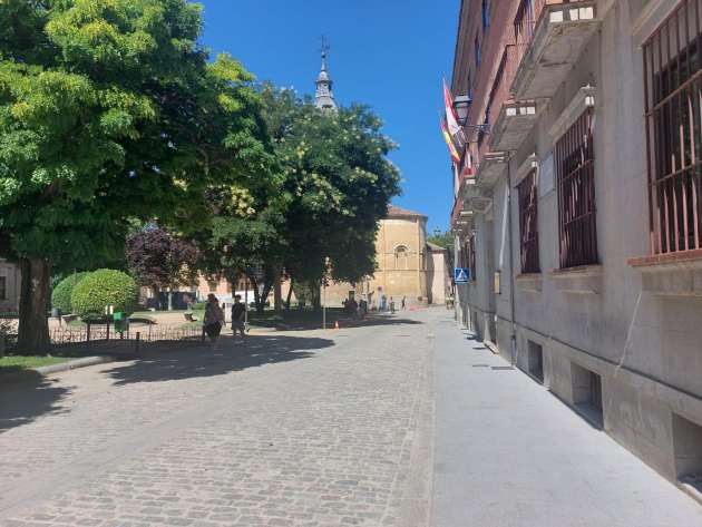 La calle Daoiz se reabre al tráfico 