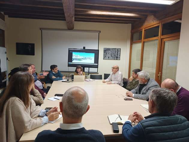 Reunión con colectivos para explicar anteproyecto Centro de Interpreación del Acueducto