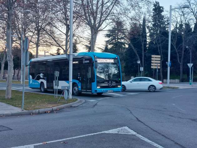 Primer autobús eléctrico en funcionamiento