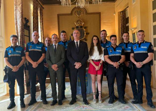 Toma posesión nuevos oficiales de la Policía Local (