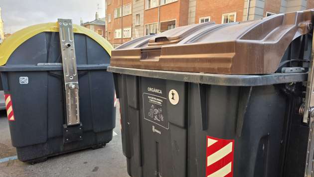 Contenedores marrones